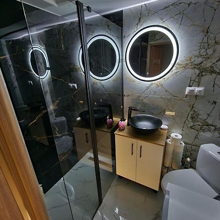 Luxury Aparments Klimatyzacja Z Prywatnym Parkingiem Apartment Radom Bagian luar foto